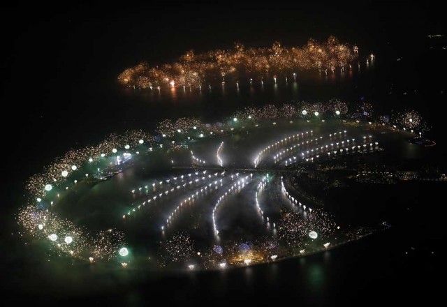 PHOTOS: Dubai's record breaking NYE fireworks-4